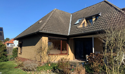 ATTRAKTIVES 2-GESCHOSSIGES ARCHITEKTENHAUS, Winkelbungalow, 26131 OLDENBURG ( EVERSTEN)
