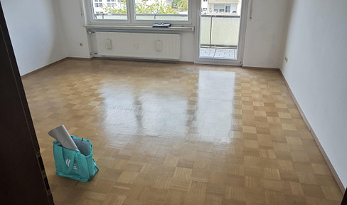 3-Zimmer Wohnung mit Balkon und Garage