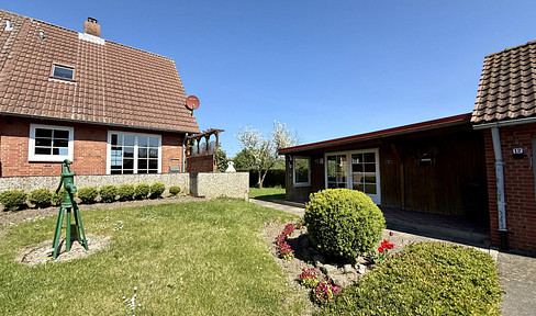 Lütte Deern am Feldrand!