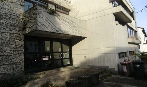 Denkmalgeschütztes Gemeindehaus in zentraler Lage – Ideal für soziale und kulturelle Nutzung
