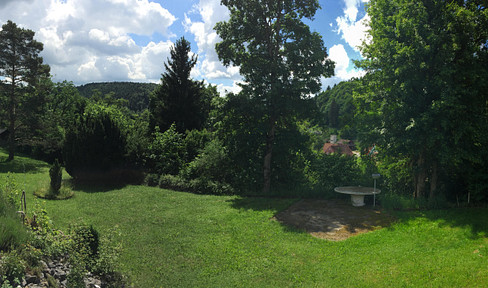 House in a panoramic location on a large plot with 2nd building window