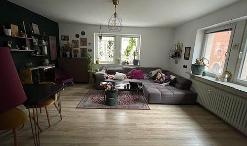 Freundliche 3,5 Zimmer Wohnung mit Balkon