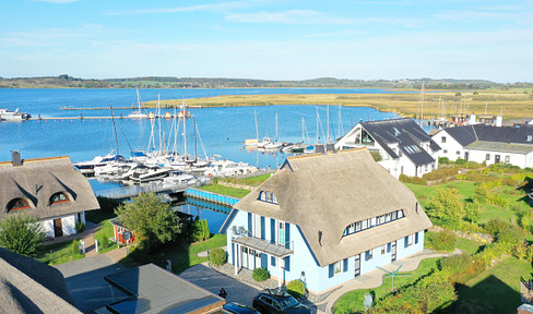 Dauermiete auf Rügen - DHH - Wassergrundstück - Bootsliegeplatz