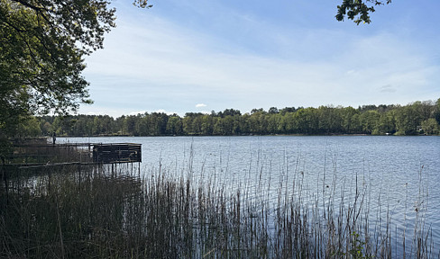 Traumhaftes Seegrundstück am Stolzenhagener See – Ruhe, Wasser und Charme in idyllischer Lage!
