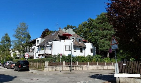 Free of commission - Harlaching/Menterschwaige, 2-room apartment in small urban villa, ready to move into