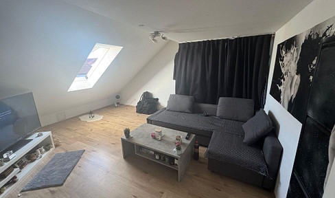 Ländlicher Charme trifft modernen Komfort – Lichtdurchflutete 1,5 Zimmer- Wohnung in Oberneuching!