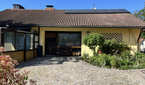 Gepflegtes ruhig gelegenes Einfamilienhaus mit Aussicht