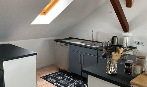 "Charmante, gepflegte Dachgeschosswohnung mit Stil