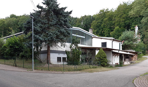 Basement storage area, high load, accessible with forklift, accessible 24/7h
