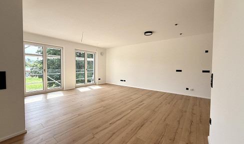 Stylish living in Passau: 4-room new-build highlight with fitted kitchen, designer bathroom & balcony