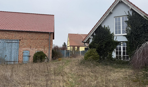Doppelhaus in unmittelbarer Nähe zum Achterwasser mit großem Grundstück und ausbaubarer Scheune