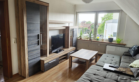 helle 2-Zi-Wg, PKW-Stellplatz, Keller, Waschkeller EBK