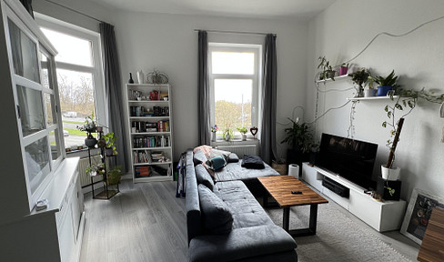 Einziehen & wohlfühlen: Charmante 3ZKB-Wohnung mit Weinberg-Blick