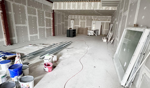 Multifunctional space in the center of Zossen - warehouse, production, gastronomy, retail