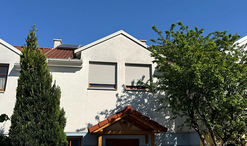 Traumhaftes Reihenhaus im Herzen von Brunn mit 500m² Garten