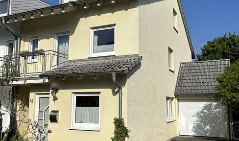 RESERVIERT Ruhige Doppelhaushälfte mit idyllischen Garten in Anliegerstrasse provisionsfrei