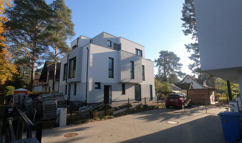 Zwei Häuser, ein Zuhause – 6 Schlafzimmer, 8 Zimmer, Dachterrassen und See in Laufnähe!