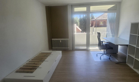 1-Zimmer-Wohnung 31 m2 mit Pantry-Küche und Loggia in Uni-Nähe