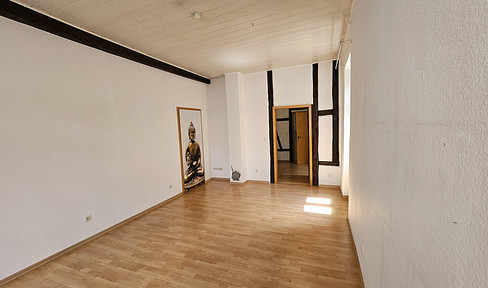 Versatile office/practice space with kitchen right next to the Schloßpark - ideal for start-ups