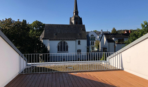 *** Maisonette apartment as good as new with spacious roof terrace in Niedernhausen ***
