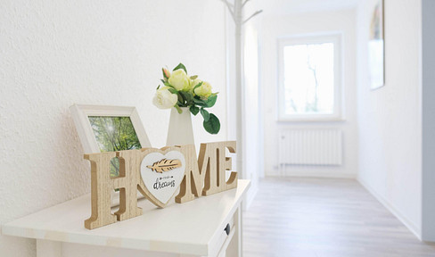 Bright & ready-to-move-in apartment, SB - Eschberg - commission-free from the owner