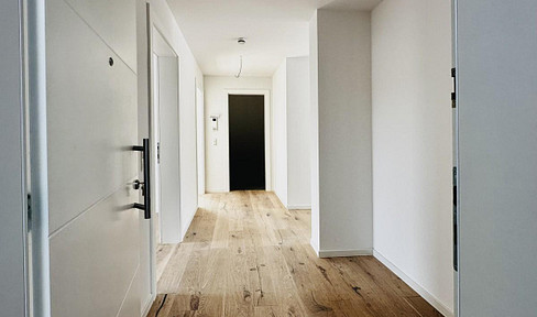 Eleganz und Weitblick – Dachgeschosswohnung mit zwei Loggien und luxuriösem Design