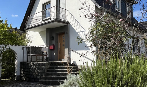 Freistehendes Einfamilienhaus mit Garten in Südwest-Ausrichtung in sehr guter Lage in Bochum Höntrop