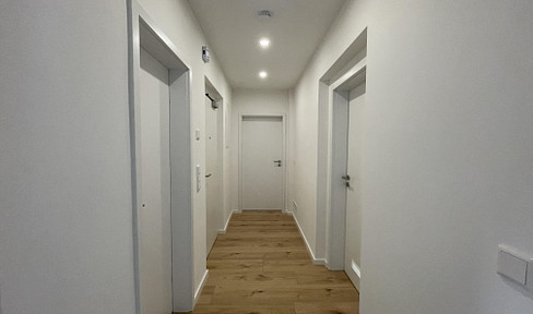 Erstbezug nach Renovierung / Helle 3-Zimmer-Wohnung