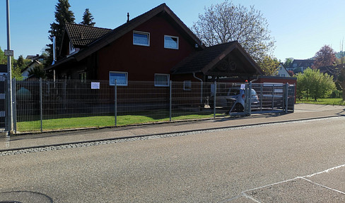 Einfamilien - Blockhaus mit großem Grundstück
