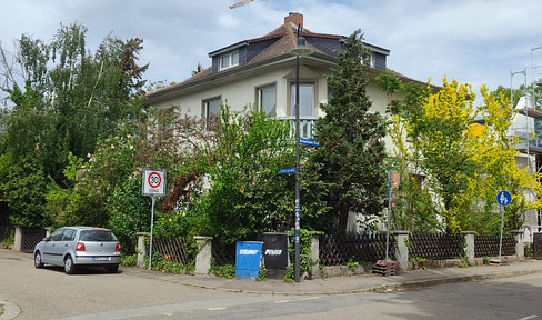 Gründerhaus mit Schwimmbad