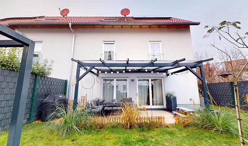 Semi-detached house as good as new with basement, garage and parking space