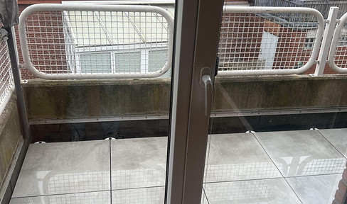 Altenberger Str 2ZKB 2 balconies leasehold parking space renovated free 46sqm