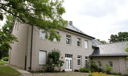 Beautiful property for nature and/or horse lovers