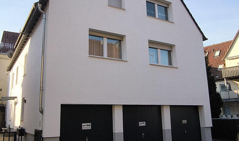 + Great 5 family house with potential to extend to 6 units +
