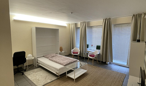 Schöne 2-Zimmer Wohnung in Düsseldorfer Altstadt nähe Carlsplatz