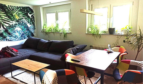Helle, großzügig geschnittene 3 Zimmer Souterrain Wohnung ideal für Berufseinsteiger/Studenten