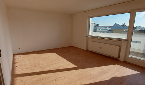 Schön geschnittene 2 Zimmerwohnung mit Balkon und Aufzug