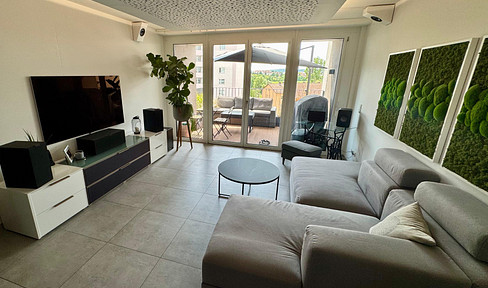 Modern, as-new 3-room apartment in top location: central & green!