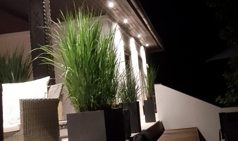 Villen Etage mit eigenem Pool 5 Minuten vom Badesee