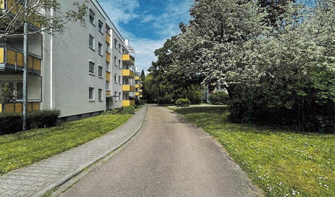 Newly renovated 3-room apartment (64sqm+42sqm) with balcony, extendable to 106sqm