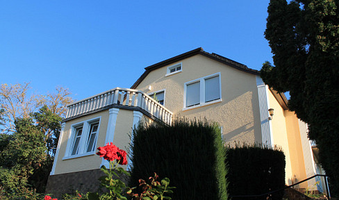 Charming apartment in a beautiful city villa - with fitted kitchen, terrace and garden - 2-year time limit