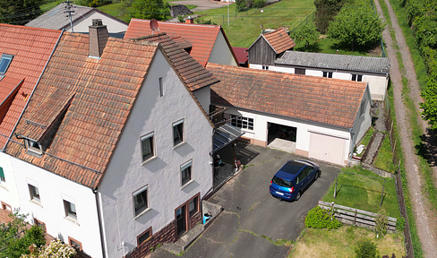 Haus im Grünen mit Werkstätten und Wiese – ideal für Familien, Tierliebhaber und Handwerker