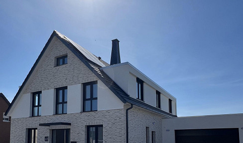 First occupancy. New build. EFH with generous room layout and lots of space.