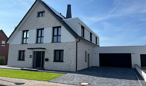 First occupancy. New build. EFH with generous room layout and lots of space.