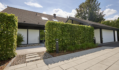 Luxurious modern half-timbered house on a fantastic plot