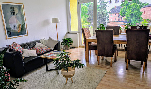 helle und gepflegte 3 Zimmerwohnung mit schöner Aussicht