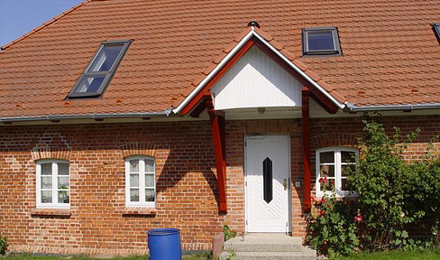 gemütliche helle Dachgeschoßwohnung 2-Zim in 18249 Penzin