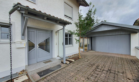 Semi-detached house for rent with immediate effect