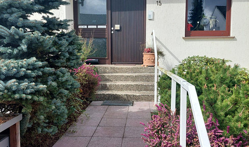 Kleine, zentral gelegene Dachgeschosswohnung, Gartenstadt, Nähe Wittekindshof