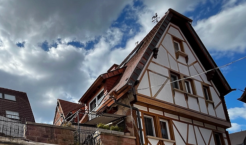 Maisonette-Traum im Fachwerkhaus – Große Terrasse – Charmante Wohnung Altstadtlage!